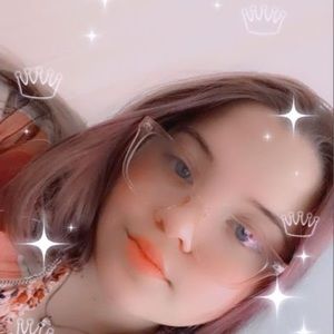 Meet your Posher, Casey